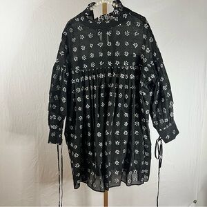 Dream Sister Jane brand - oversized baby doll fit b&w dress